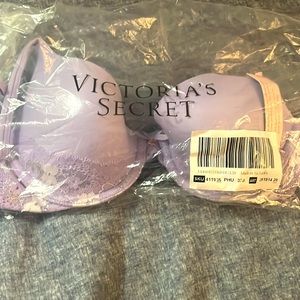 Victoria Secret Purple Bra!! NWT!